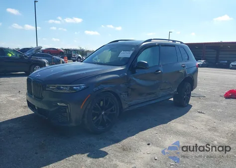 2021 BMW X7 M50I z USA, uszkodzony, nr VIN 5UXCX6C09M9H31181